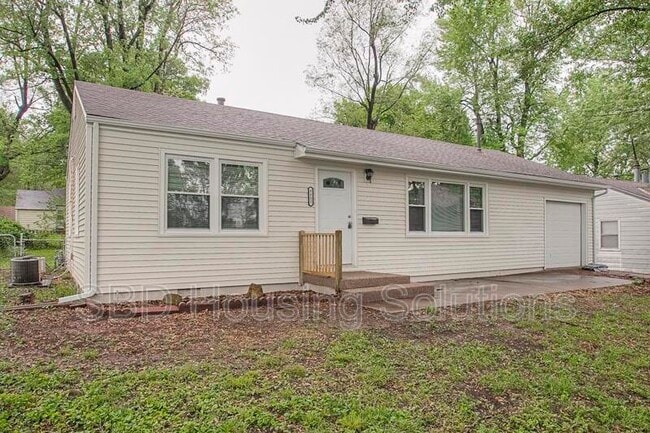 Photo - 8803 E 72nd St