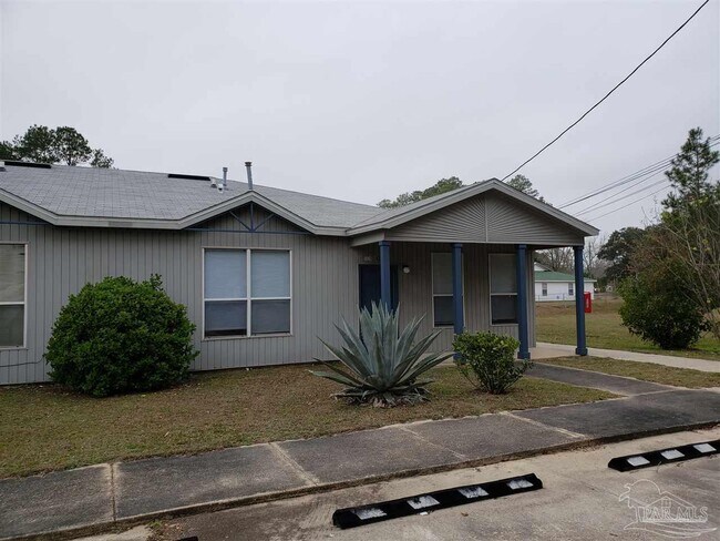 Building Photo - 5020 Lillian Hwy