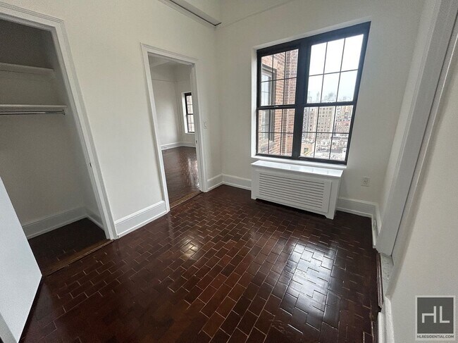 Photo - WEST 73 STREET Unidad 14B