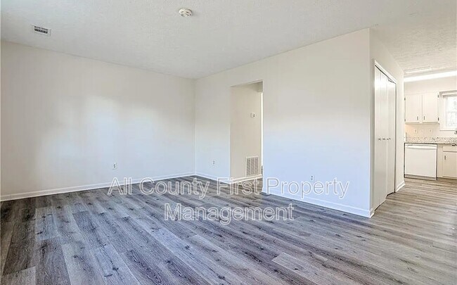 Photo - 732 S Candler St