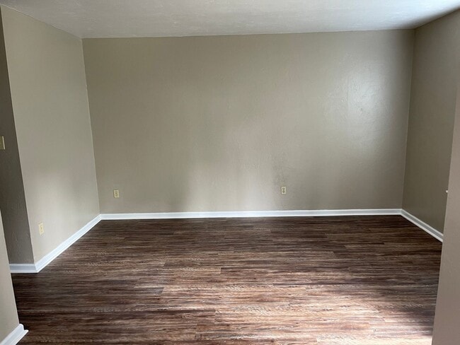2060 Pat's Pl Unit A