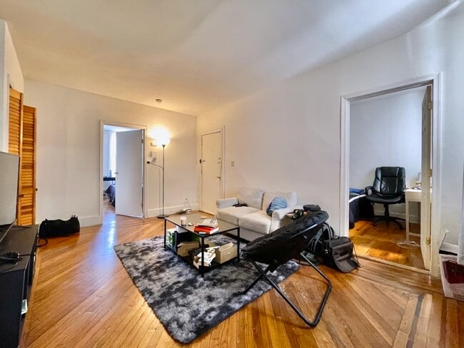 Building Photo - 209 Ogden Ave. Unit 2
