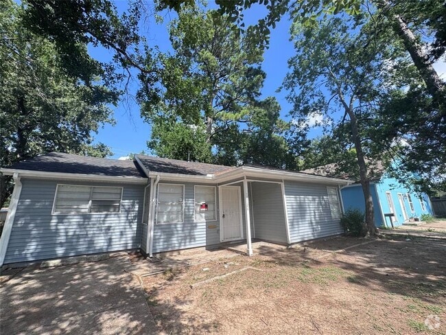 Building Photo - 10124 Homestead Rd