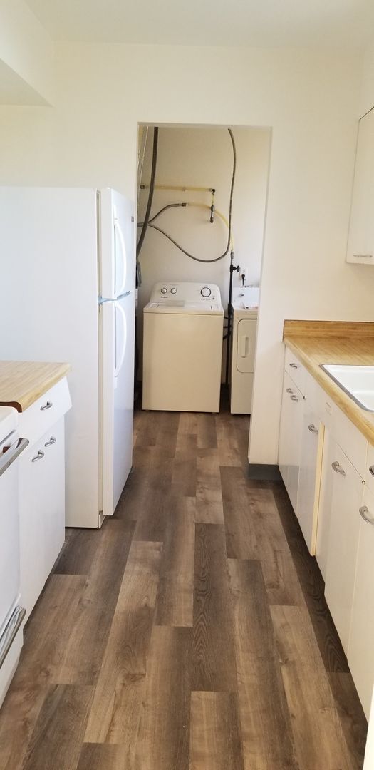 Photo - 1/2 OFF OCTOBER RENT