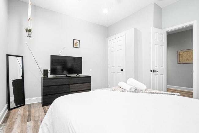 Photo - Hapeville - 724B