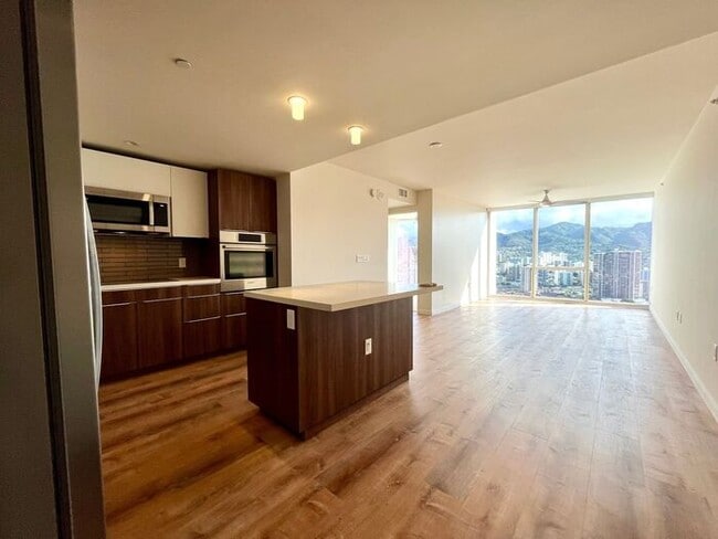 Photo - Symphony Honolulu: 2 Bed, 2 Bath w/ 2 Park... Unit # 3511