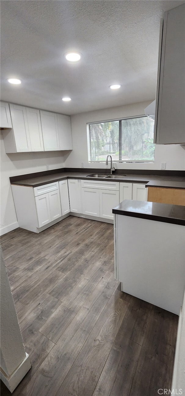 Photo - 601 W 1st St