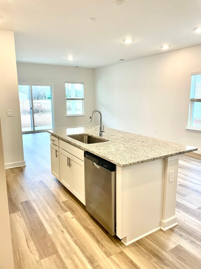 Photo - 1073 Lauryn Oak Lp