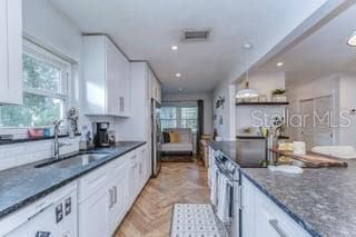 Photo - 113 W Davis Blvd