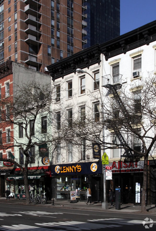 Primary Photo - 611 9th Ave