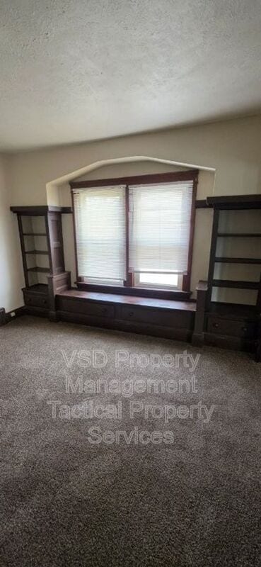 Photo - 12819 Edmonton Ave Unidad Up