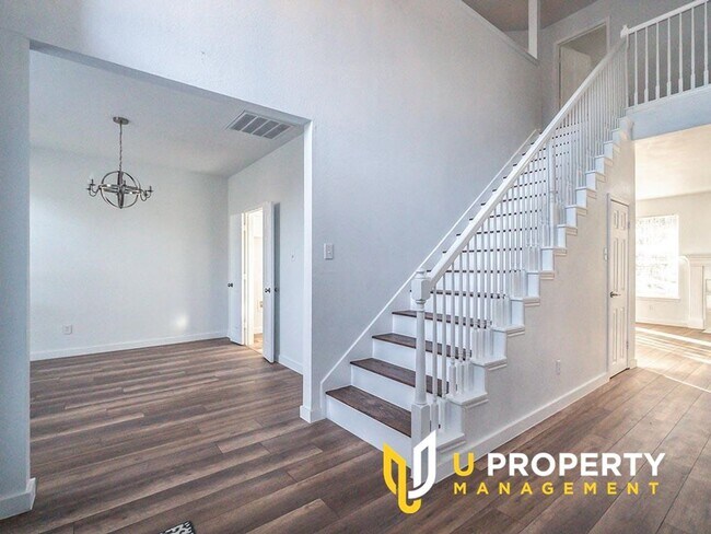 Photo - Location! Location! Nature light throughou...