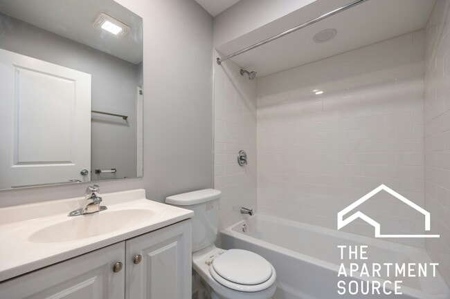 Photo - 6956 N Sheridan Rd Unidad 317