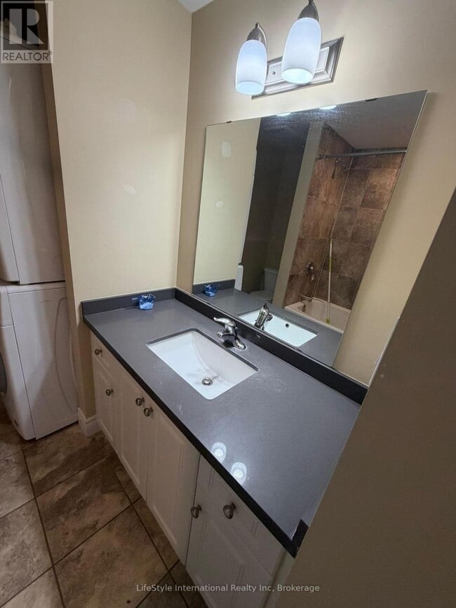 Photo - 111 Dallan Dr