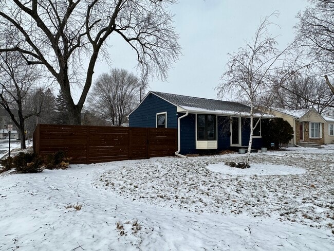 Photo - 2934 Rhode Island Ave S