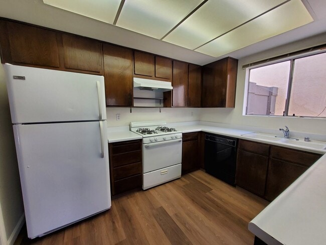 Photo - 3bd/2ba Home with Two Car Garage