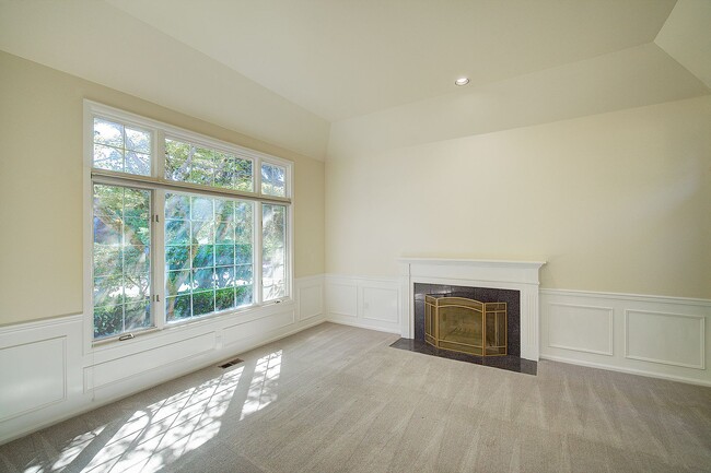 Photo - 4bd/2.5ba Sammamish House