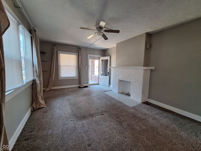 Photo - 4841 N College Ave