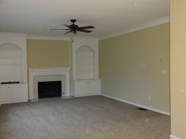 Photo - 1577 Ridge Point Ct NW