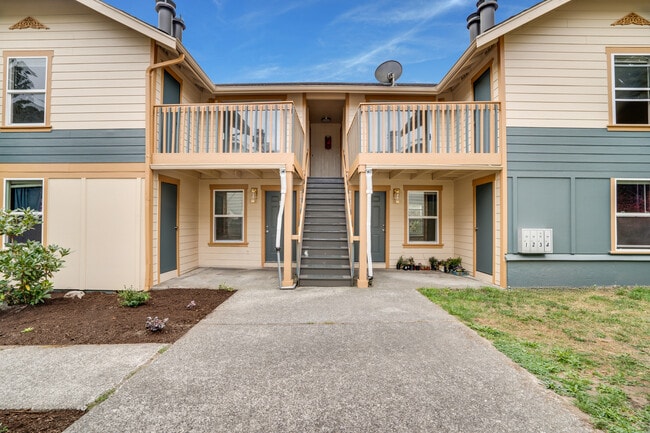 Building Photo - 2412 S I St Unit 2 Rental