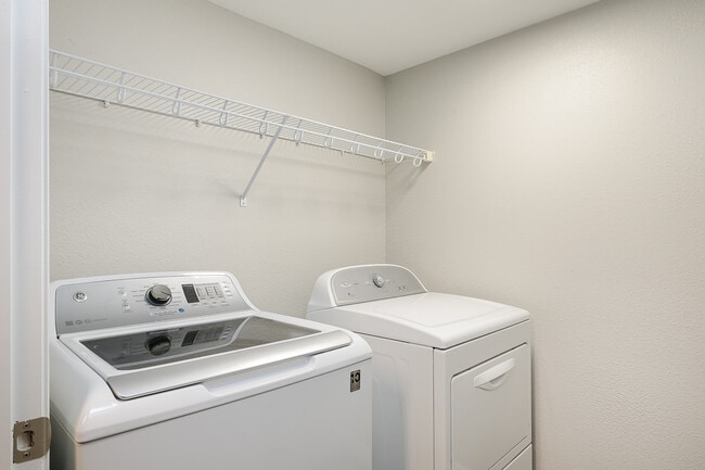 Full Size Washer/Dryer Included