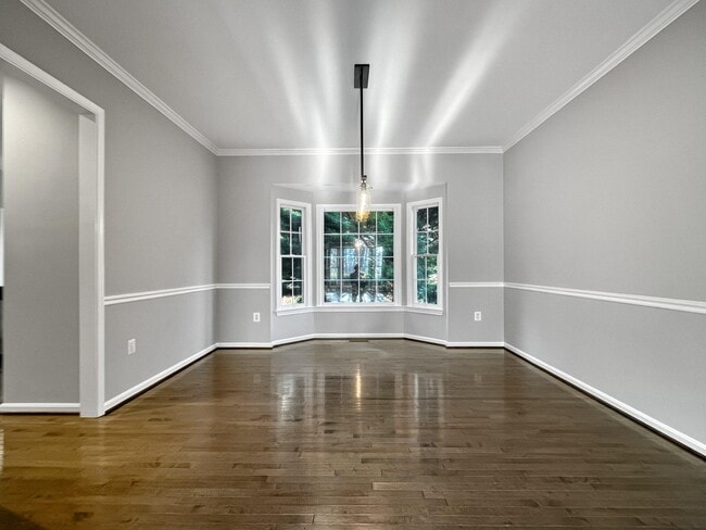 Photo - 214 W Locust St