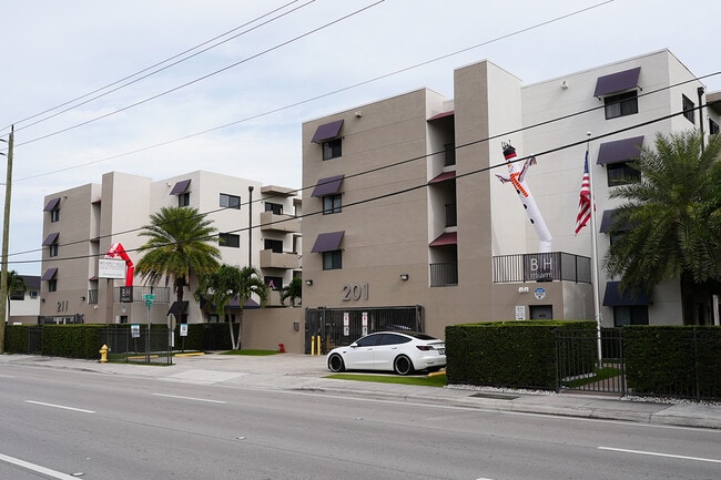 Beverly Hills Apartments