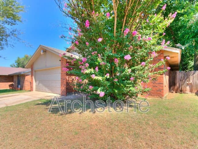 Photo - 5216 Coble St