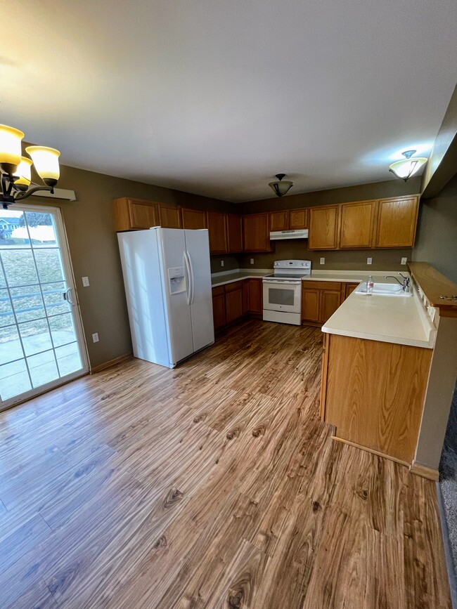 Building Photo - 2216 Patrick Ln Rental