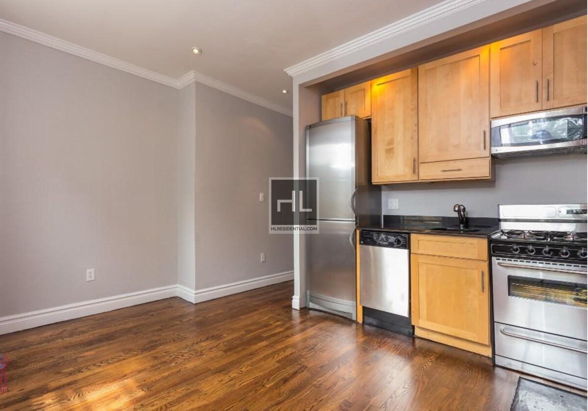 MOTT ST. - MOTT ST. Apartment Unit 5F