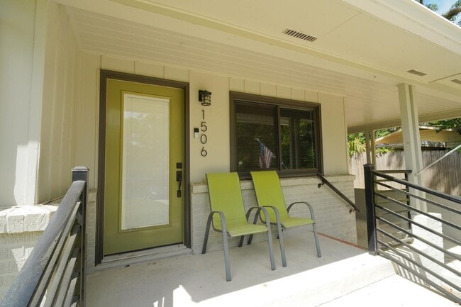 Photo - 1506 Sharon Rd