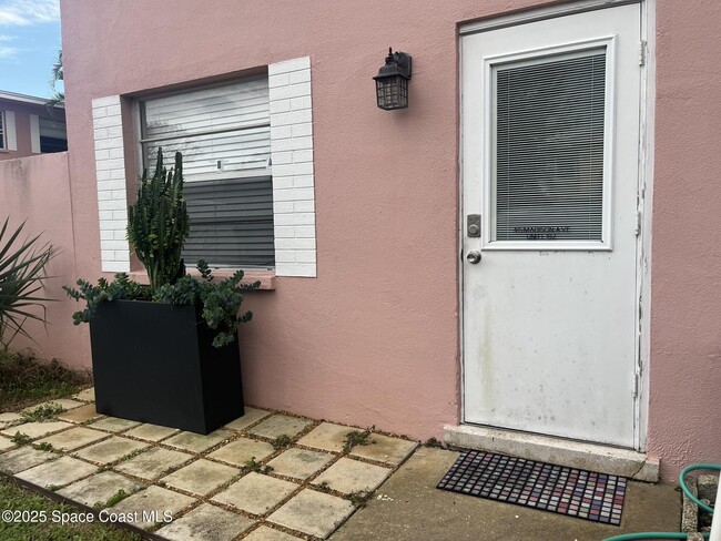 Building Photo - 415 Madison Ave Unit I102