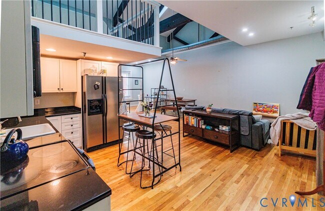 Photo - 209 N 19th St Unit U31