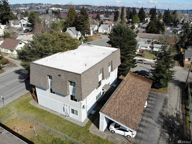 6 plex, privacy