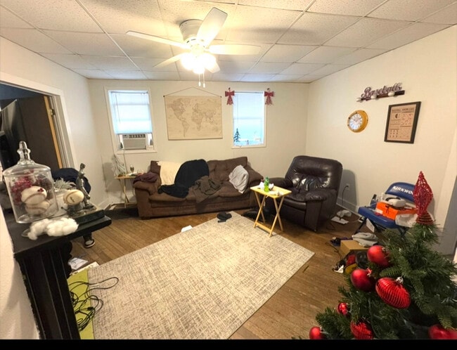 Photo - 611 W 12th St Unidad B