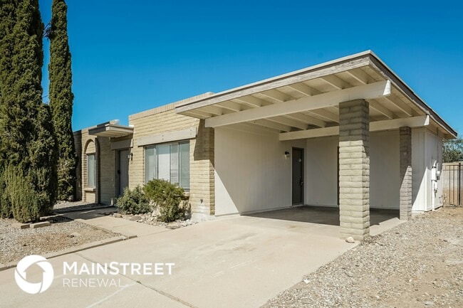 Building Photo - 3627 S Santee Ave Rental