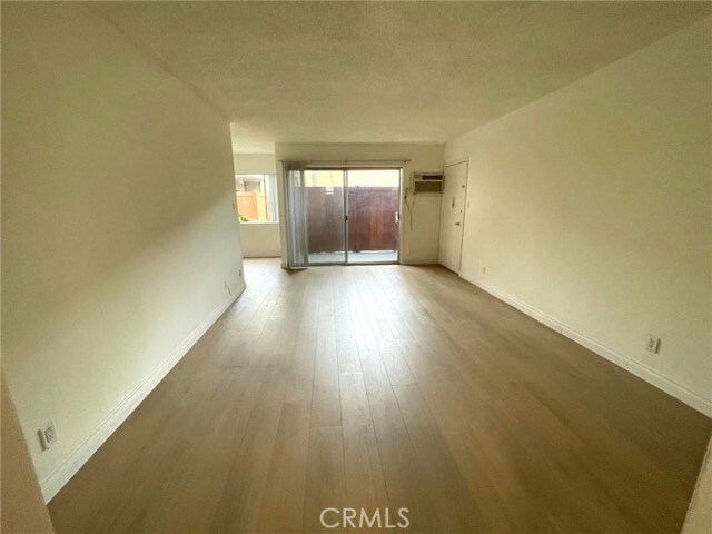 Photo - 5167 Yarmouth Ave Unit 5