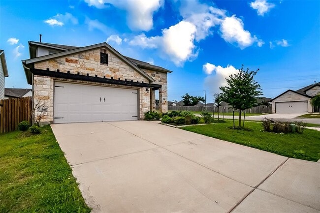 Photo - 100 Earl Keen St