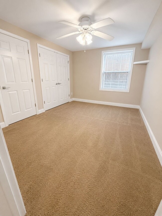 Oaks Apartments