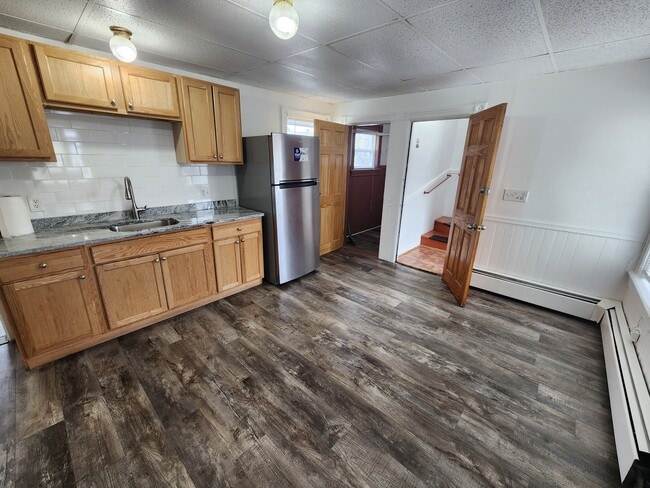 Photo - 37 Watson St Unidad 2nd Floor