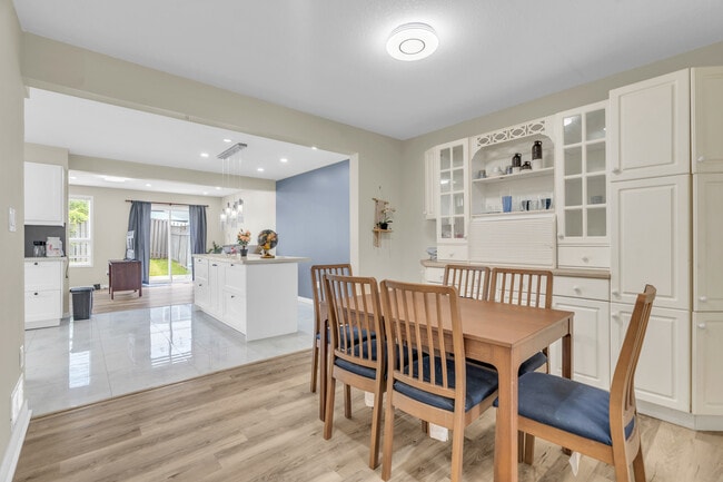 Building Photo - 73 Swift Cres