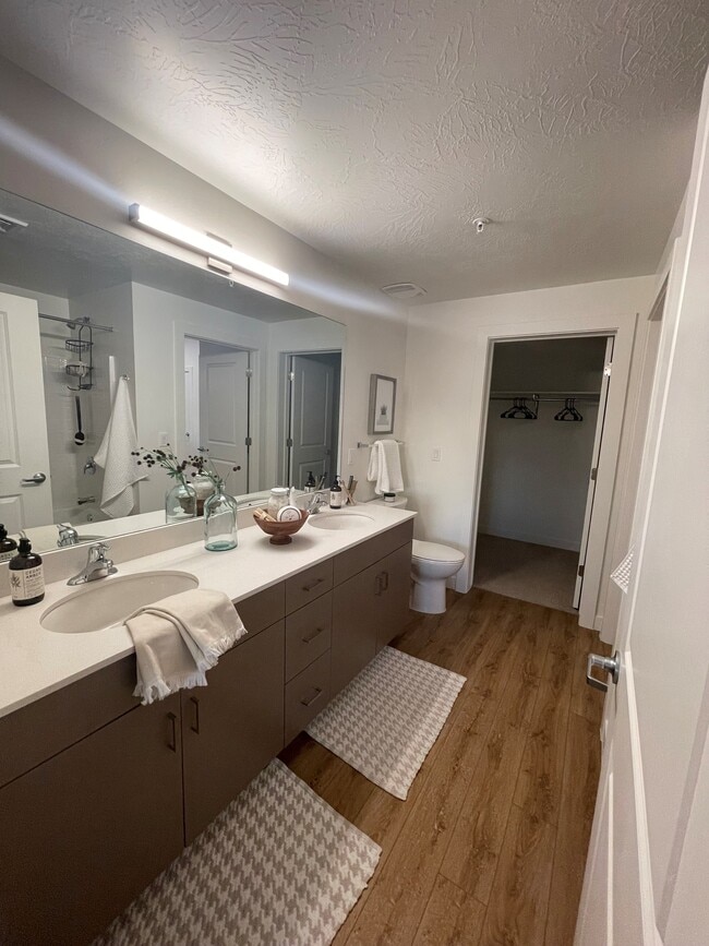 Sky at Brio, an Active Adult (62+) Community Apartments Washington