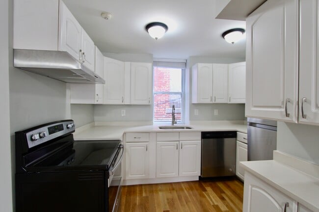 Photo - 150 Acorn St Unit 1