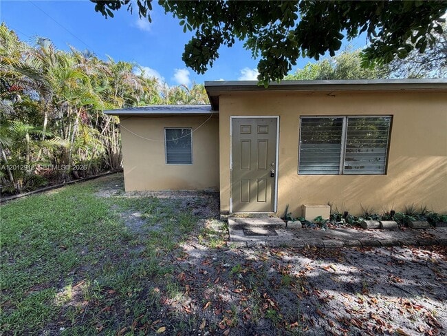 Photo - 836 NW 12th Terrace Unidad 2