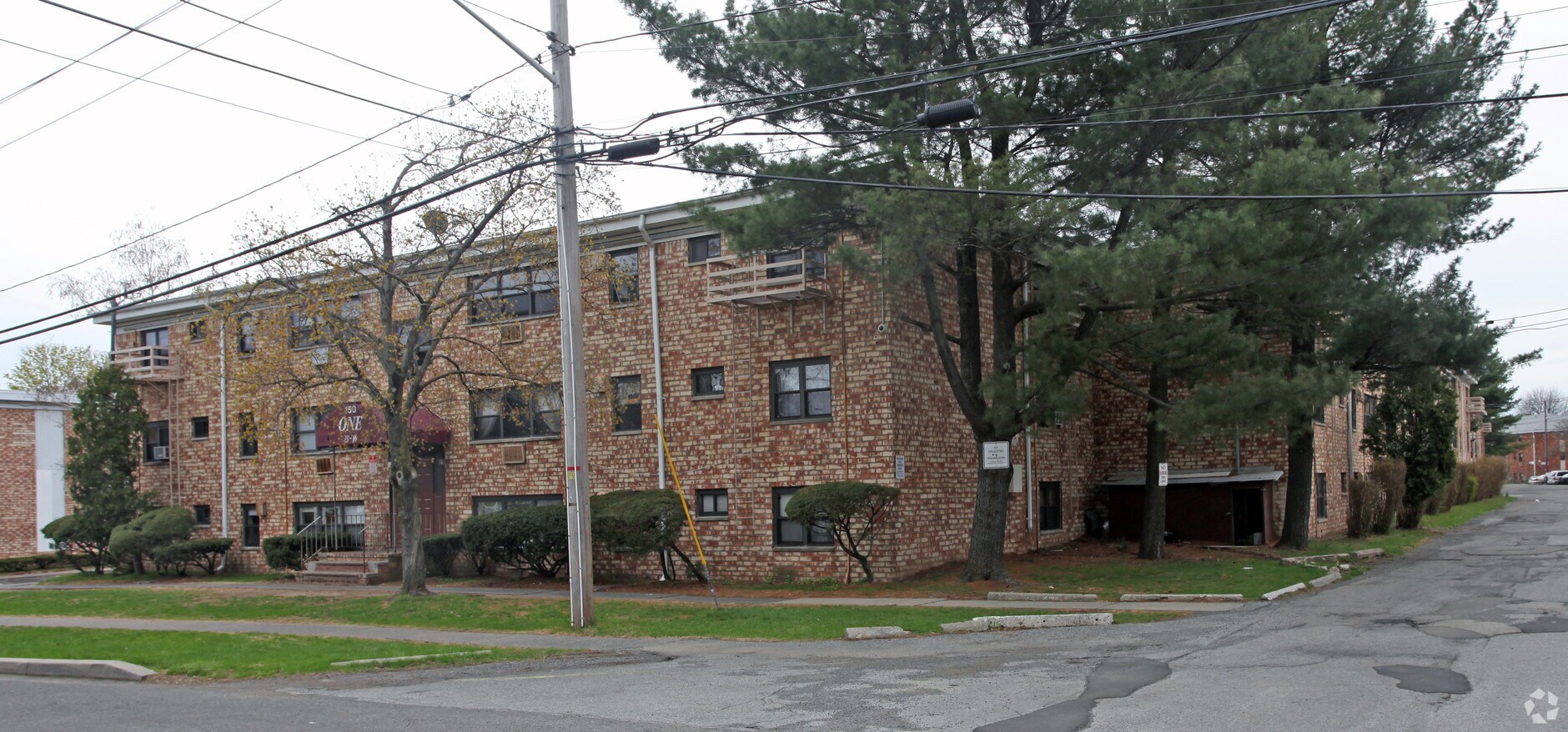 Photo - Meadow Lane Apartments