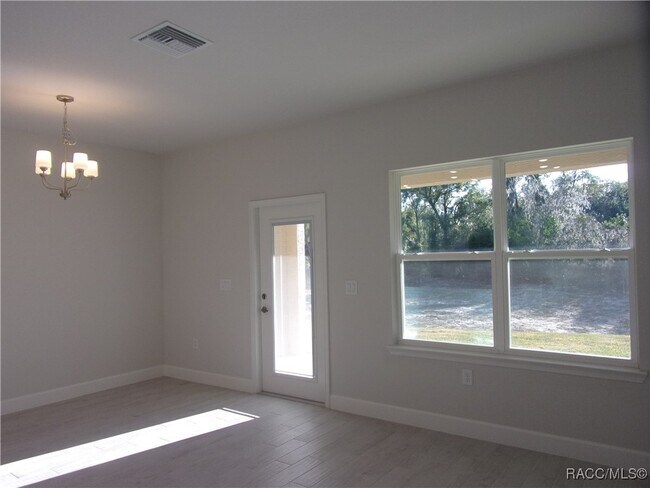 Photo - 219 Bittern Lp