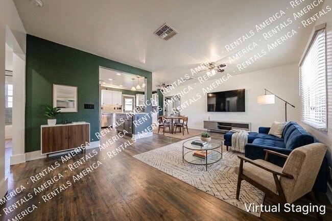 1310 W Glenrosa Ave
