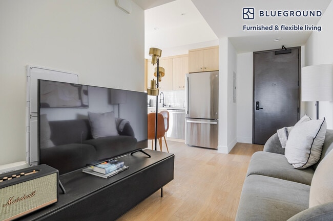 Photo - 611 N Virgil Ave Unidad FL4-ID1336