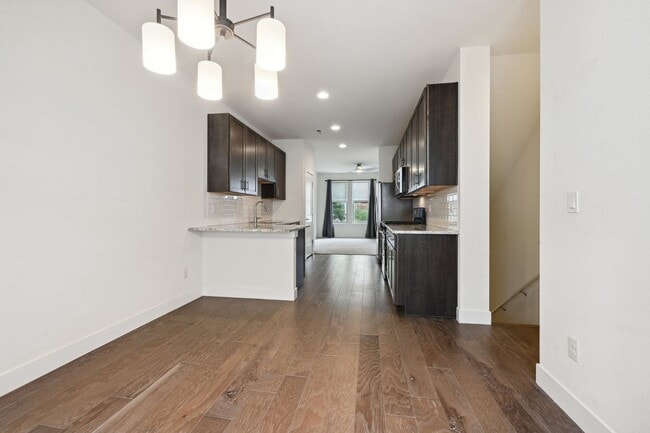 Photo - Great Townhome, Perfect Location! License #2023-BFN-0071747