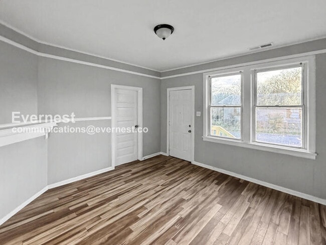 Photo - 316 School Rd